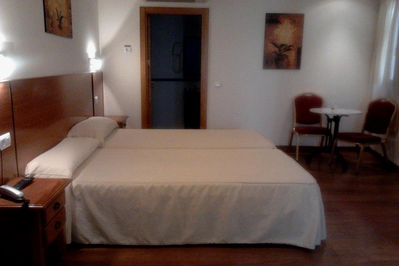 ยูริโก Hotel โตเลโด ภายนอก รูปภาพ